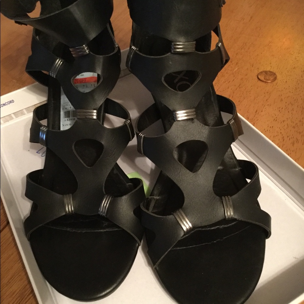 STRAPPY SANDALS